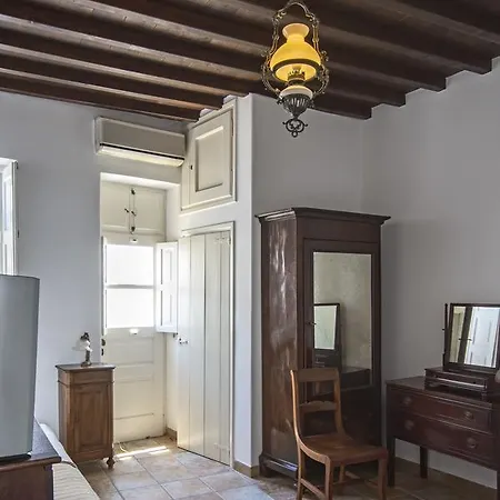 Erato Traditional Town House